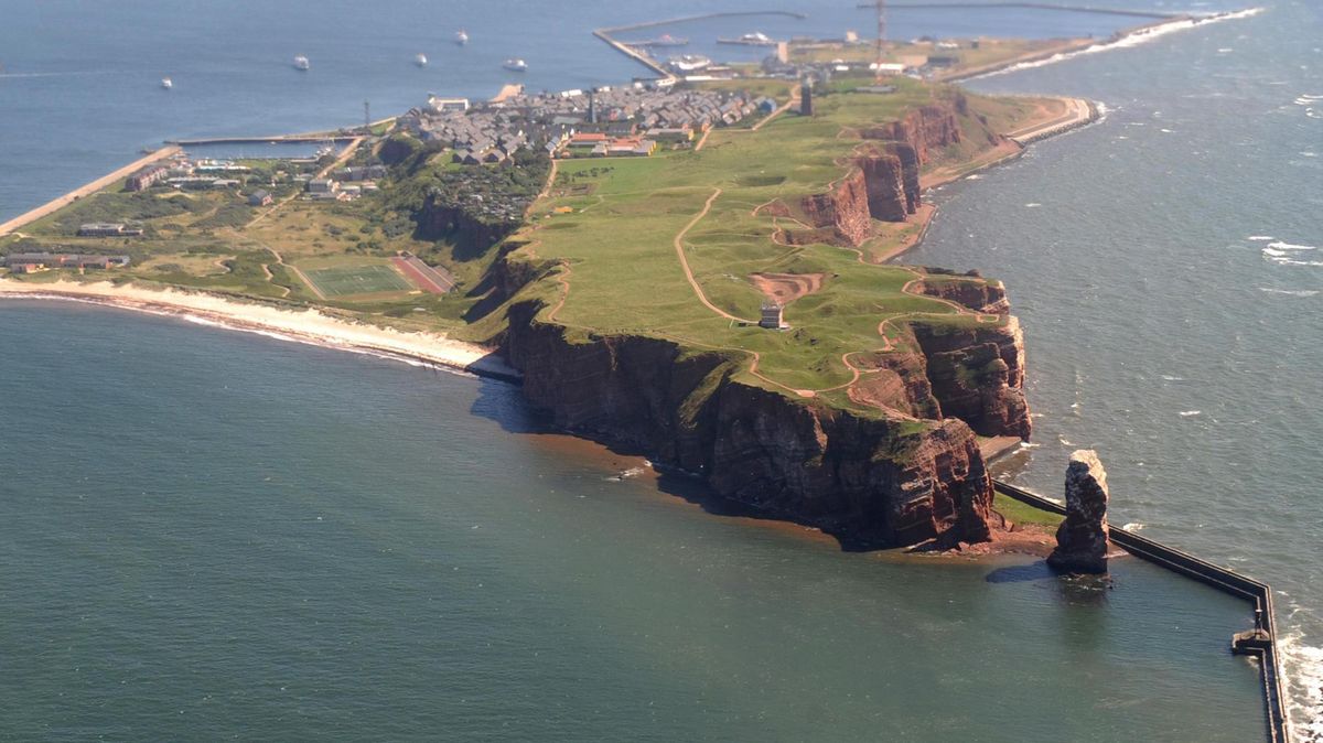 Die Hochseeinsel Helgoland ist für Touristen gesperrt. Archgivfoto: dpa/Brandt