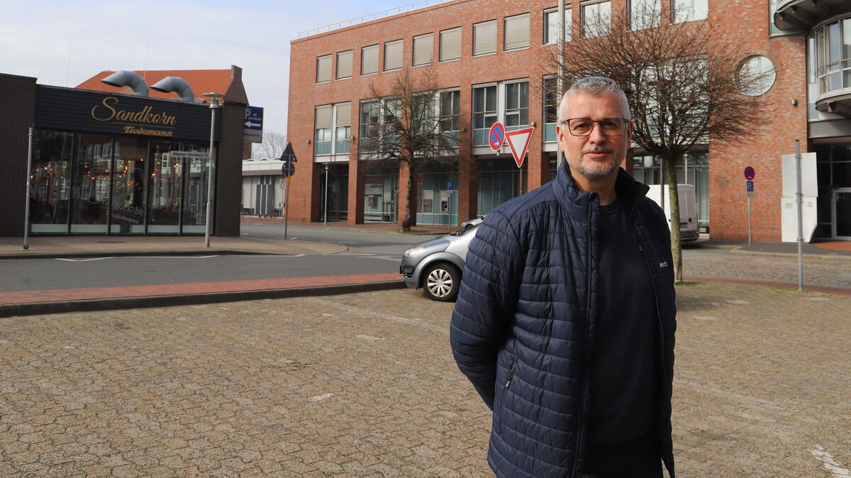 Frank Nowatzky engagiert sich ehrenamtlich beim TSV Altenwalde und beim Jugendförderverein Cuxhaven (JFV). Foto: Witthohn