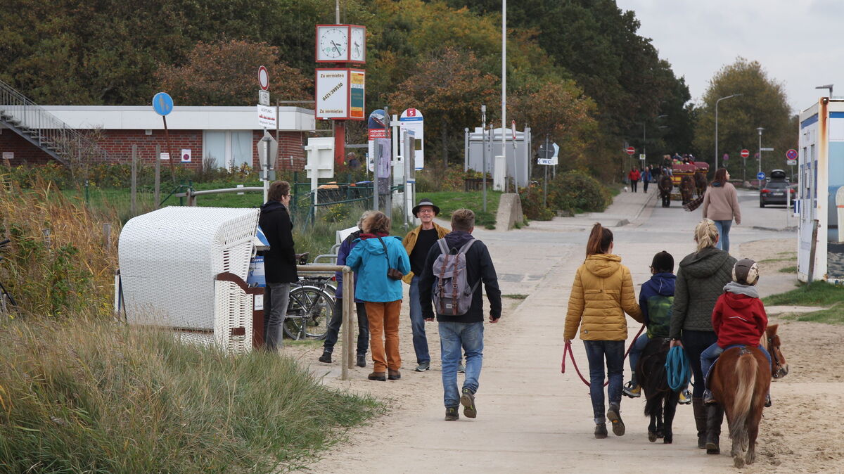Strandkassierer im Nordseeheilbad (hier ein Bild aus Sahlenburg) werden künftig nicht nur Einheimische "durchwinken". Foto: Reese-Winne