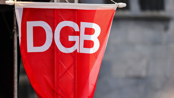 Faire Löhne, gerechte Arbeitszeiten gefährdet: DGB-Regionsgeschäftsführer vor 1. Mai