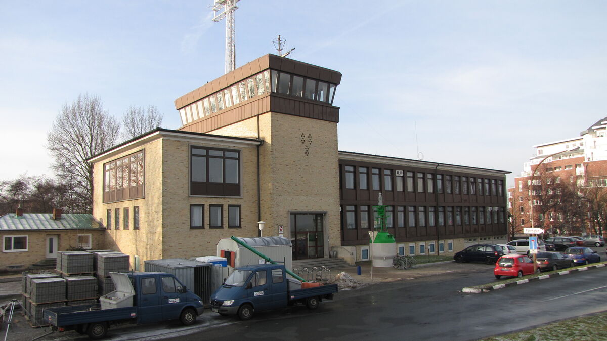 Die Staatliche Seefahrtschule Cuxhaven kann im Oktober am Tag der offenen Tür besichtigt werden. Foto: Reese-Winne