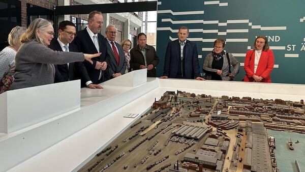 Minister Falko Mohrs: "Cuxhaven hat sich zum richtigen Zeitpunkt relevant gemacht"