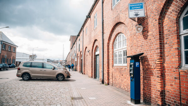Parkgebühren im Alten Fischereihafen: Stadt Cuxhaven klärt Missverständnisse auf