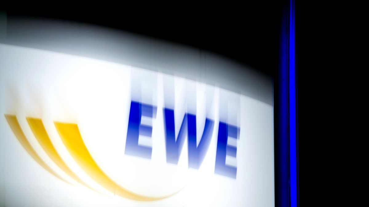 Das Logo des Energieversorgers EWE. Foto: Dittrich