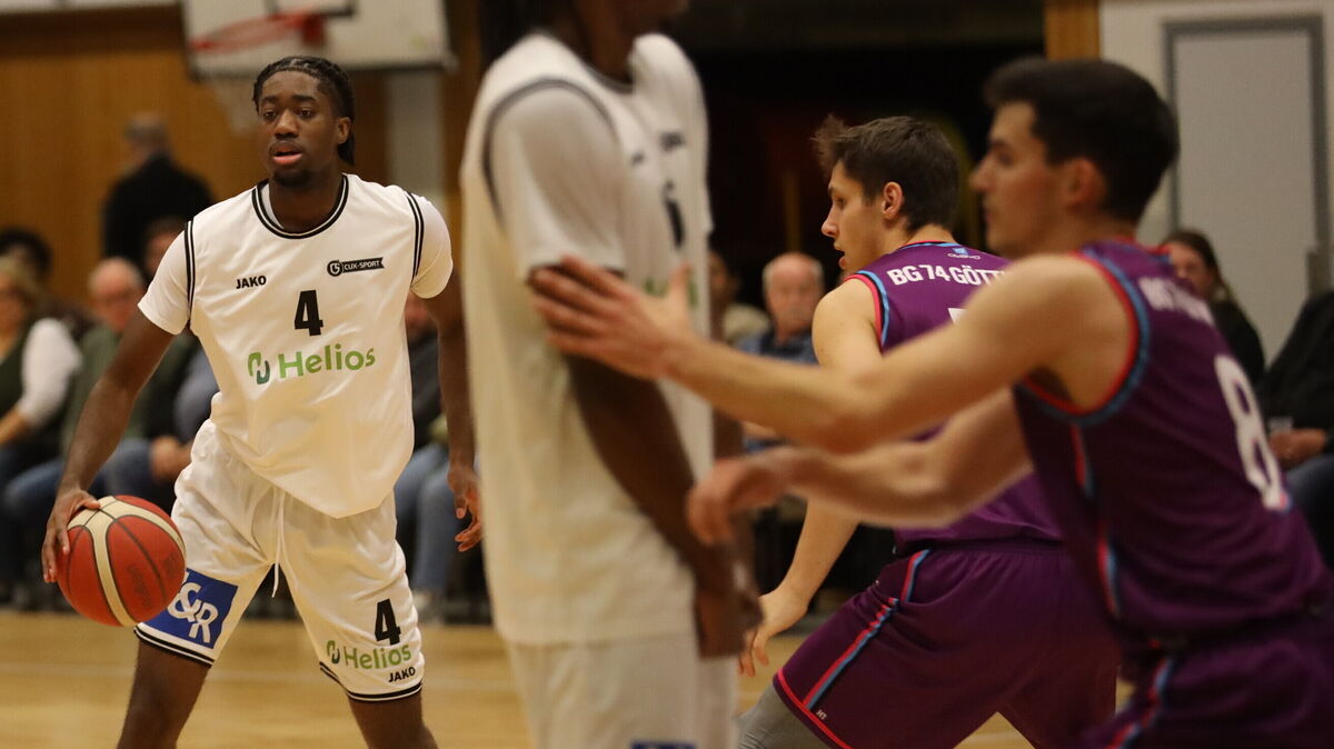 Der Franzose Claude Din Penda und die BasCats haben sich schon wieder getrennt. Nach gerade einmal drei Wochen in Cuxhaven zog es den 23-Jährigen nach Spanien. Foto: Unruh