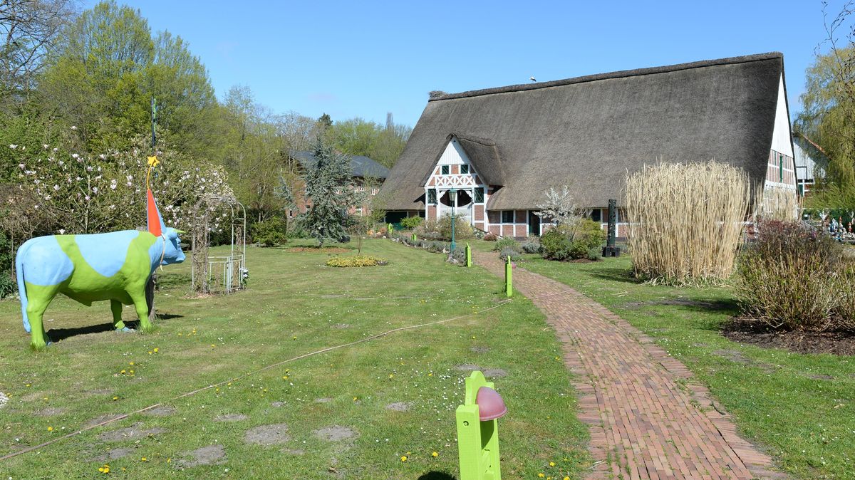 Rund um die große Scheune hätte am kommenden Sonntag ein Markt unter dem Titel "Gartenlust" stattfinden sollen. Er entfällt genauso wie die geplante Veranstaltung am Pfingstwochenende. Foto: Schult