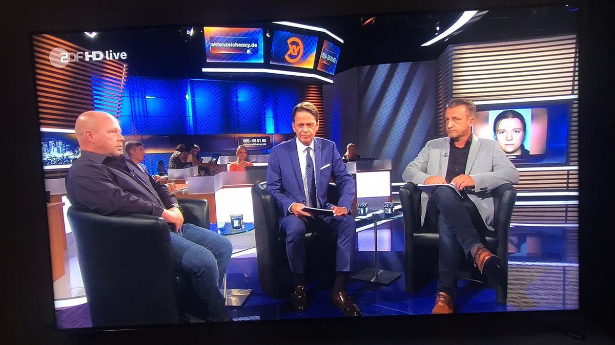 Am Donnerstag wurde der Fall der vermissten Nancy Köhn aus Hechthausen  durch Kriminalhauptkommissar Rainer Brenner und dem Bruder der Vermissten bei der Sendung "Aktenzeichen XY...ungelöst" vorgestellt. Foto: CNV