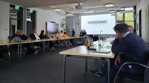 Cybersicherheit in Hemmoor: "Es ist nicht die Frage, ob, sondern wann es passiert"