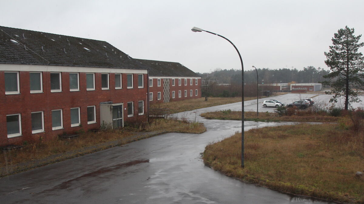 Im Rat ging es einmal mehr um die Erstaufnahmeeinrichtung für Geflüchtete in der Altenalder Kaserne und darum, wie die Stadt Einfluss nehmen kann. Foto: Reese-Winne