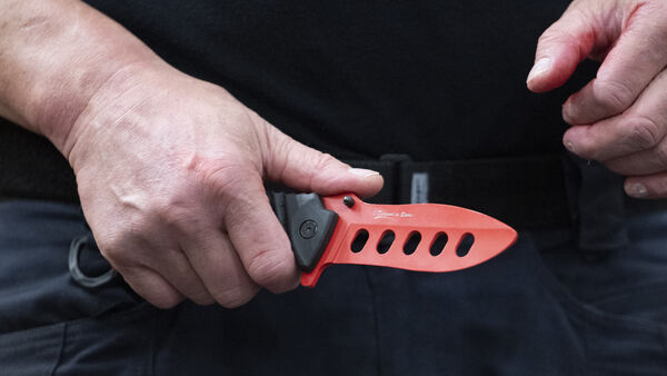 Messerattacke in Stade: Streit im Penny-Markt eskaliert brutal - Polizei sucht Zeugen