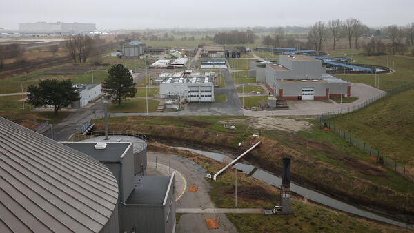 Kläranlage Cuxhaven: Klärschlamm aus Faulbehälter ausgetreten