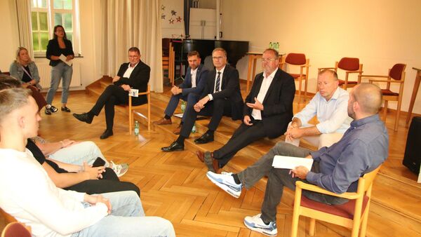Cuxhavens Schulpolitik: überraschende Lösungen bei OB-Debatte