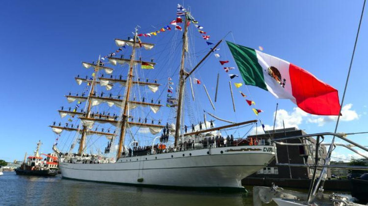 Zuletzt war die "Cuauhtémoc" 2016 in Bremerhaven. Foto: Scheer