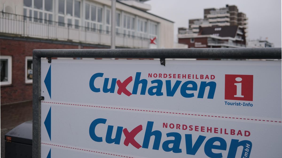 Genaue Vorstellungen, wo es in touristischer Hinsicht in Cuxhaven in den Folgejahren langgehen könnte, werden von Bewerberinnen und Bewerbern erwartet, die bei der Suche nach einem künftigen Geschäftsführer der Nordseeheilbad GmbH ihren Hut in den Ring werfen. Foto: Koppe