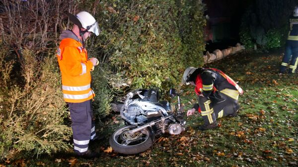 Unfall in Hemmoor: Motorradfahrer verliert Kontrolle - Polizei prüft Alkoholeinfluss