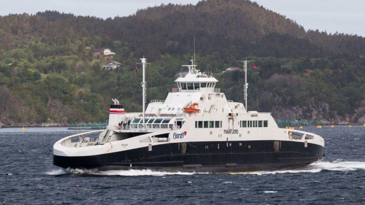Die ehemalige "Fanafjord" wird zuküftig als "Elbeexpress" zwischen Cuxhaven und Brunsbüttel fahren. Foto: F. Vornholt