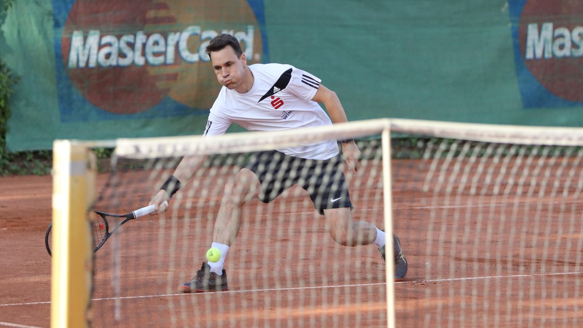 Matthias Reichert tritt mit seiner Mannschaft am Sonnabend im Heimspiel gegen Oldenburg an. Foto: Unruh