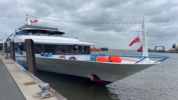 Die schnittige "Fantasia" ist in Cuxhaven die Neue an der Alten Liebe 