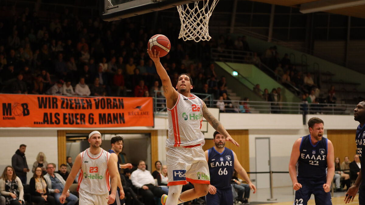 Darron McDuffie stand nach seiner langen Spielsperre wieder auf dem Parkett und hatte großen Anteil am Heimsieg. Foto: Unruh