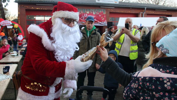 Riesenspaß beim Markt in Sahlenburg: Wer dem Nikolaus im Jahr 2025 die Show stahl