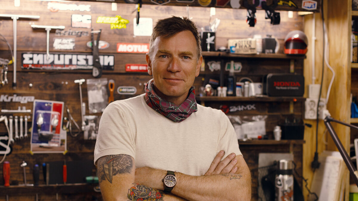 Ewan McGregor auf Tour: Der Hollywood-Star reist per Motorrad durch Europa – und macht dabei überraschend Halt im Kreis Cuxhaven. Foto: AppleTV+