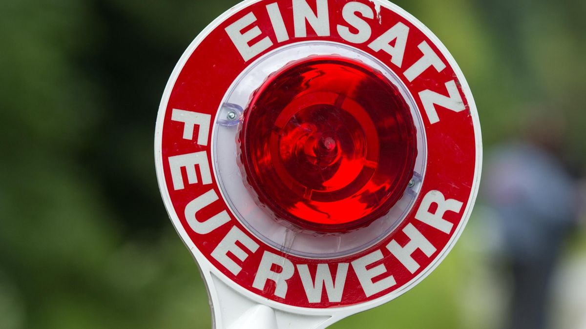 Hemmoor kann sich auf ein neues Feuerwehrhaus einstellen. Symbolfoto: Weigel/dpa
