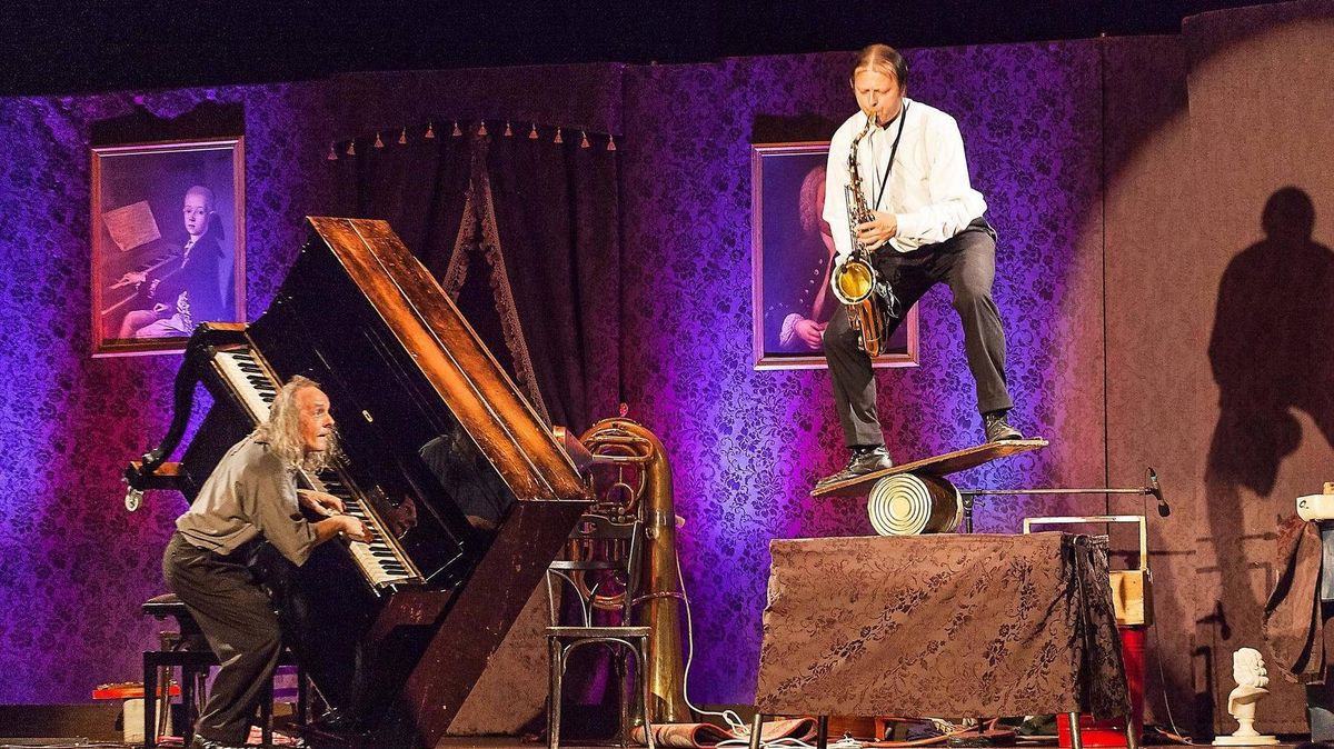 Die Konzertakrobaten Gogol & Mäx präsentieren in der Sparte der Sonderveranstaltungen eine Mischung aus Klamauk und Kunst, faszinierend und spannend. Foto: Philipp von Ditfurth