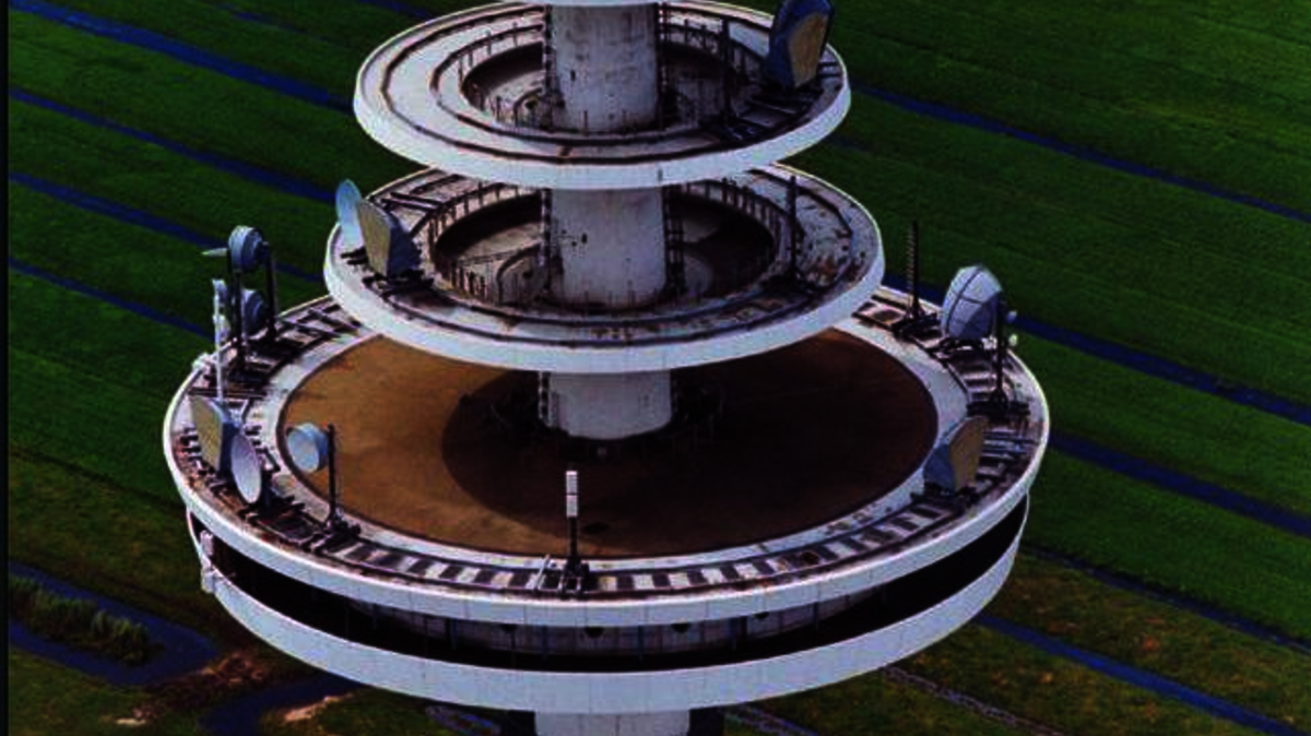 Der Fernmeldeturm am Querkamp kommt auf eine Höhe von 230 Metern. Er ist damit doppelt so hoch wie die Notre-Dame in Paris. Foto: CN/NEZ-Archiv