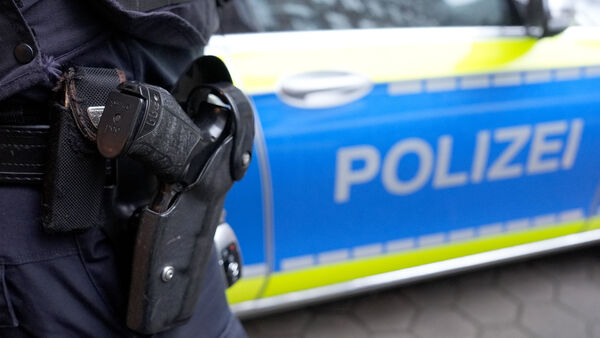 Razzien in Cadenberge: Hinweise auf mögliche Terrorpläne - Verdächtige auf freiem Fuß