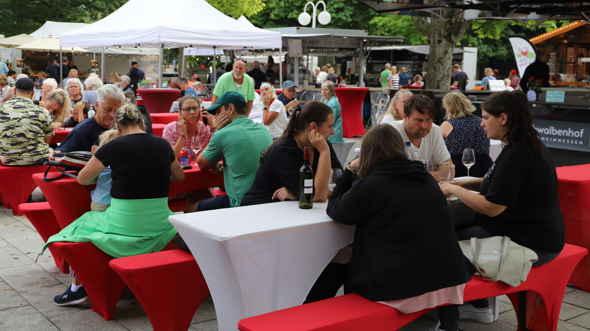Bis Sonntag geht das Winzerfest im Kurpark über die Bühne. Archivfoto: Witthohn