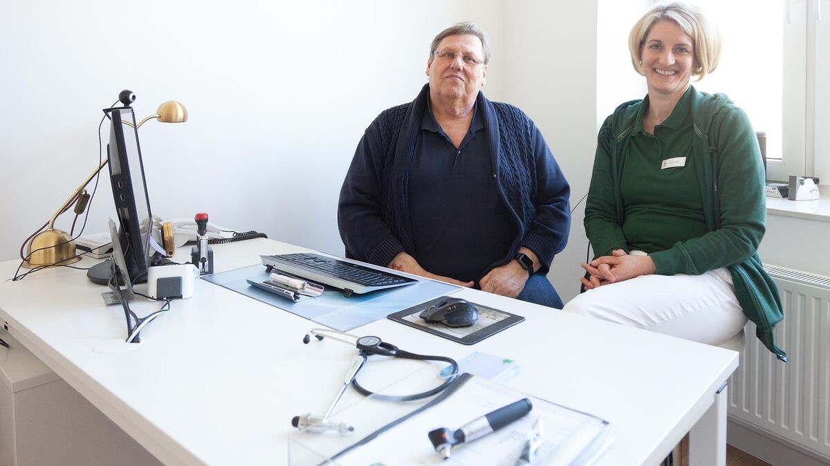 Die Internistin Katja Thiele und der Allgemeinmediziner Dr. Johannes Dietrich Kossen sind die ersten beiden Hausärzte im Regionalen Versorgungszentrum in Nordholz. Foto: Leuschner