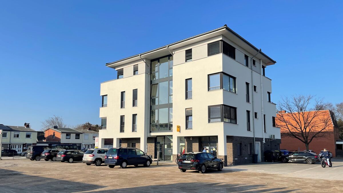 Die Post-Partnerfiliale am Heinrich-Grube-Weg wird wegen der guten Parkmöglichkeiten nicht nur von Kundinnen und Kunden aus dem Bereich Döse genutzt. Foto: Koppe