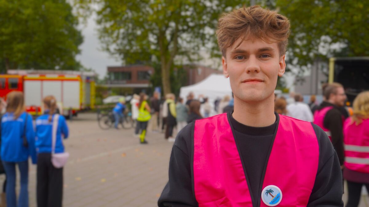 Leo Stelling, Vorsitzender des Kinder- und Jugendbeirates Hemmoor, engagiert sich leidenschaftlich für die Interessen der Jugend. Foto: Brettschneider