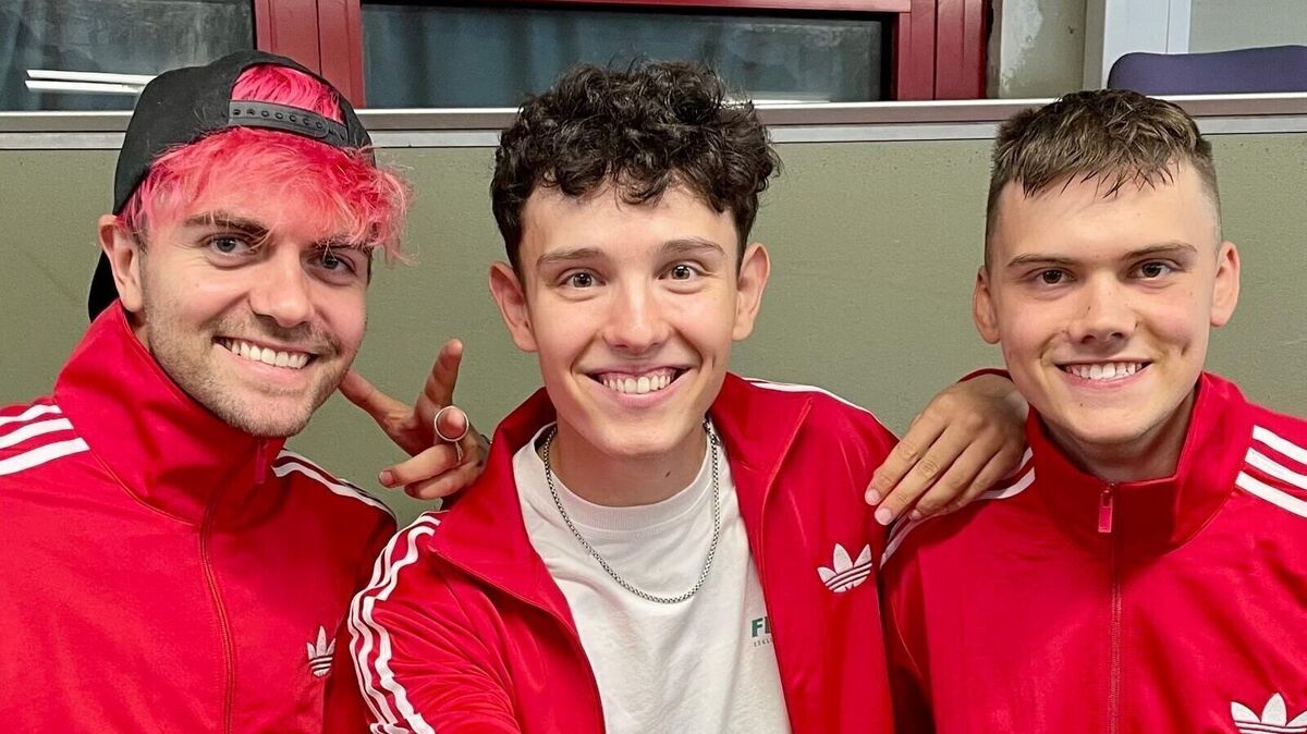 Simon Will, Adrian Amaru und Noel Dederichs (v.l.) sind vor allem bekannt für ihre witzigen Clips auf Instagram, TikTok und YouTube. Ihr Besuch war für die Jugendlichen am Lichtenberg-Gymnasium ein Höhepunkt des gesamten Schuljahres. Fotos: Tenzer