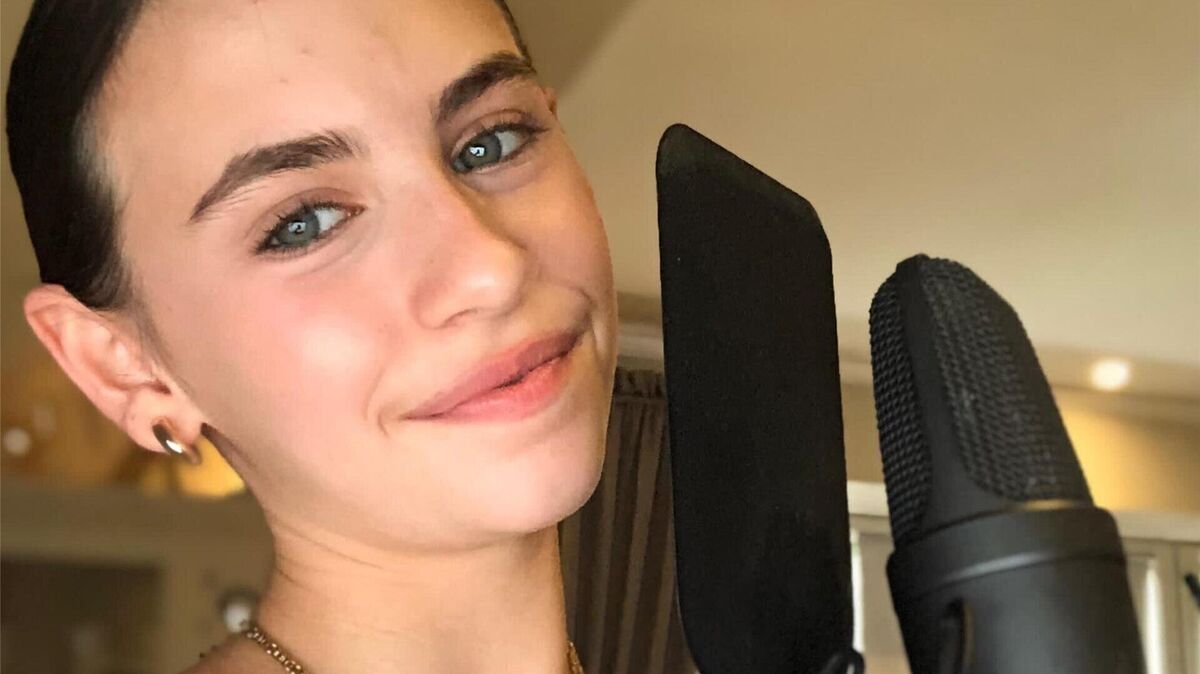 Die Gewinnerin von '"The Voice Kids", Georgia Balke (13), optimiert ihre Stimme mit Unterstützung aus dem Cuxland. Foto: privat
