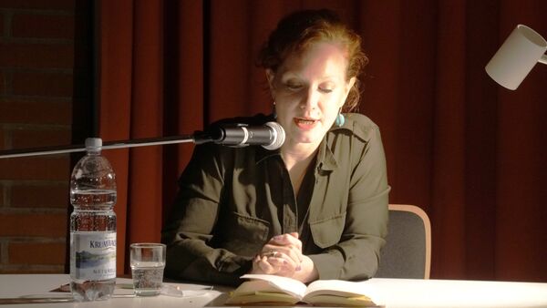 Über Zeit und Macht: Teresa Bücker liest in Otterndorf aus ihrem Buch "Alle_Zeit"