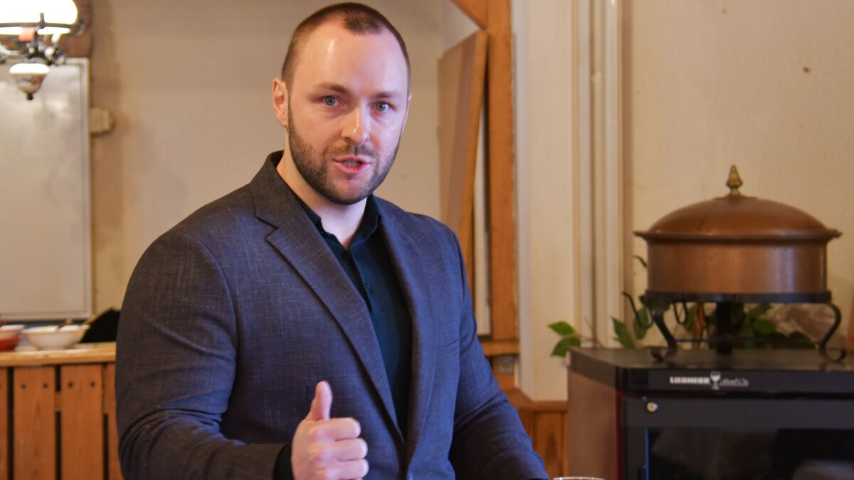 Torge Krüger möchte am 13. September bei der Kommunalwahl zum hauptamtlichen Bürgermeister der Samtgemeinde Hemmoor gewählt werden. Foto: Schröder