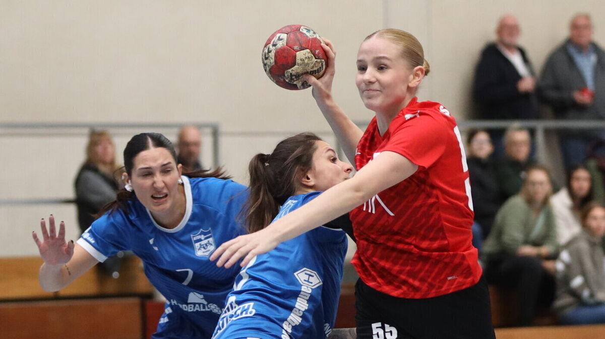 Theresa König war zumindest offensiv ein Lichtblick bei der 28:43-Klatsche des TSV Altenwalde in Intschede. Foto: Unruh