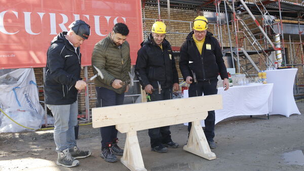 Richtfest für Bau an Duhner Spitze in Cuxhaven: Bauherrin nennt Öffnungstermin