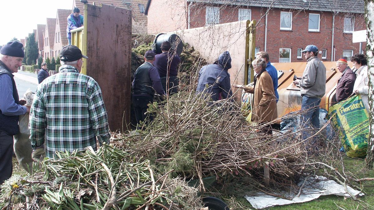 Die Grüncontainer-Stellplätze in Cuxhaven sind wieder geöffnet. Archivfoto: Reese-Winne