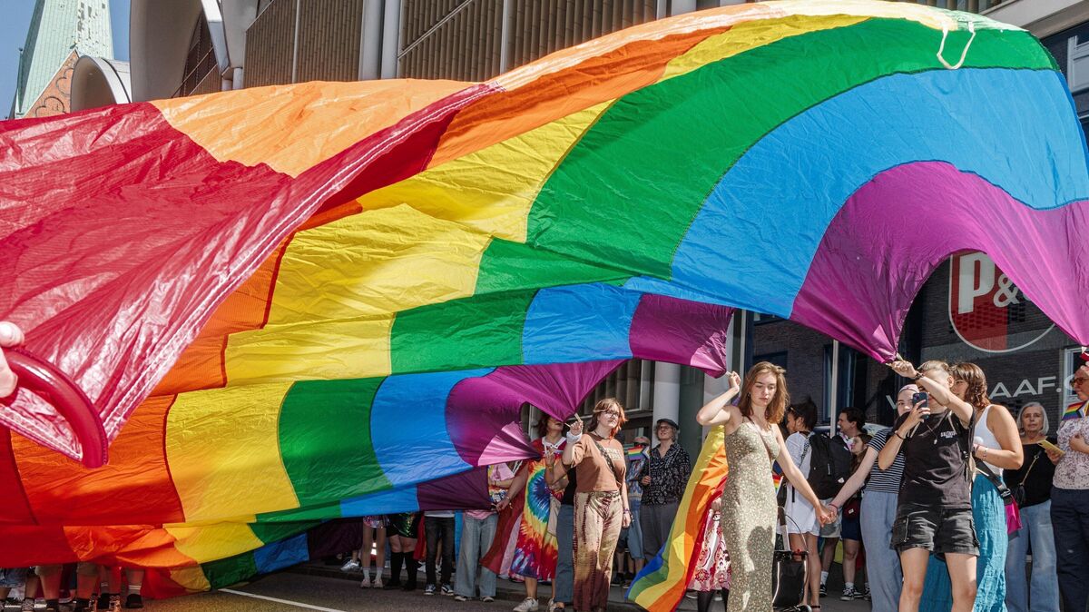 Cuxhaven setzt ein kraftvolles Zeichen für Vielfalt und Sichtbarkeit: 2027 findet der erste CSD am Meer statt. Foto: Markus Scholz