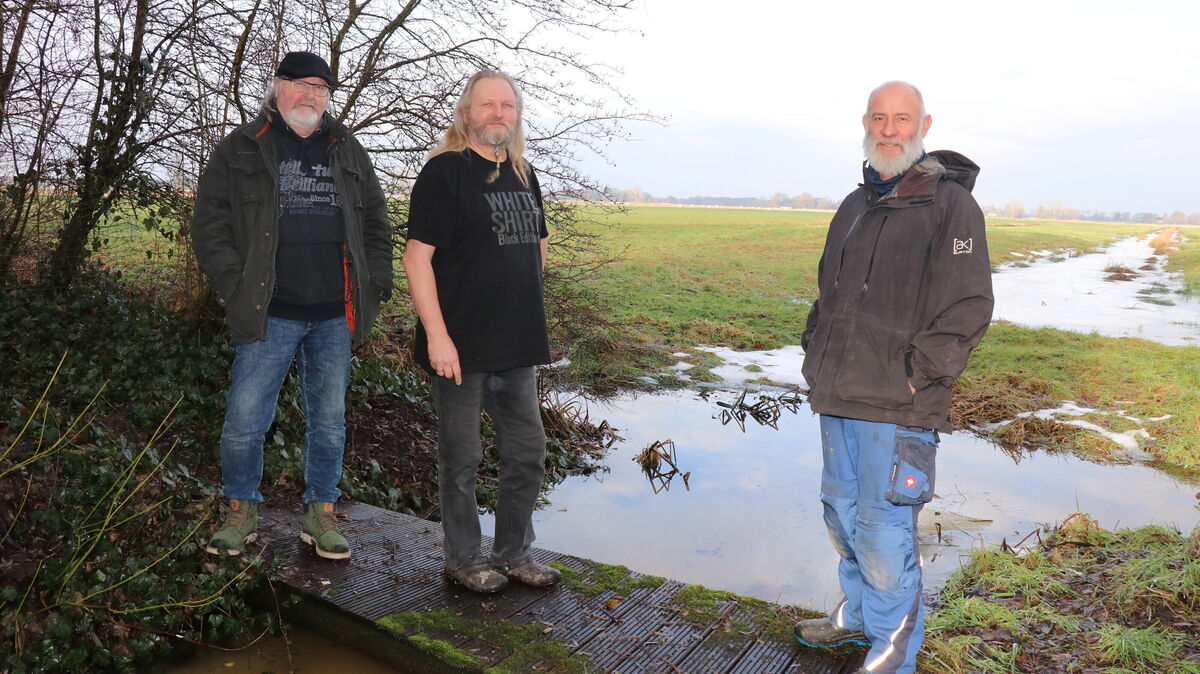 Tom Bauer, Joachim Mundt und Rainer Jost (von links nach rechts) wehren sich gegen Windkraftanlagen am Westerende und am Wetternweg. Foto: Mangels