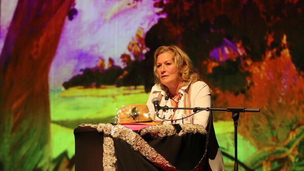 Suzanne von Borsody erweckt Althaus' Poesie mit Jazz zum Leben