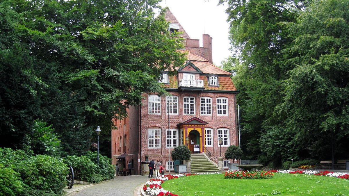 Das Schloss Ritzebüttel wird barrierefrei. Der Aufzug reicht bis auf Höhe des gotischen Saales. Archivfoto: Potschka