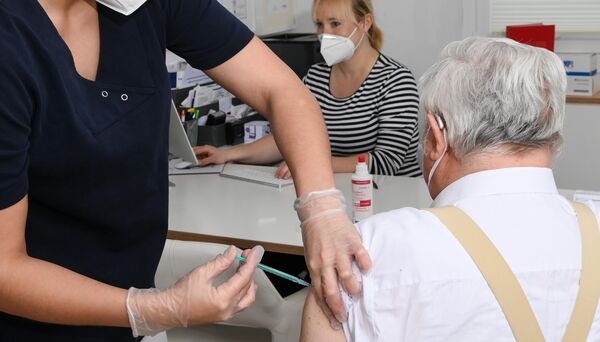 Kreis Cuxhaven: Diese Arztpraxen bieten zusätzliche Corona-Impfungen an