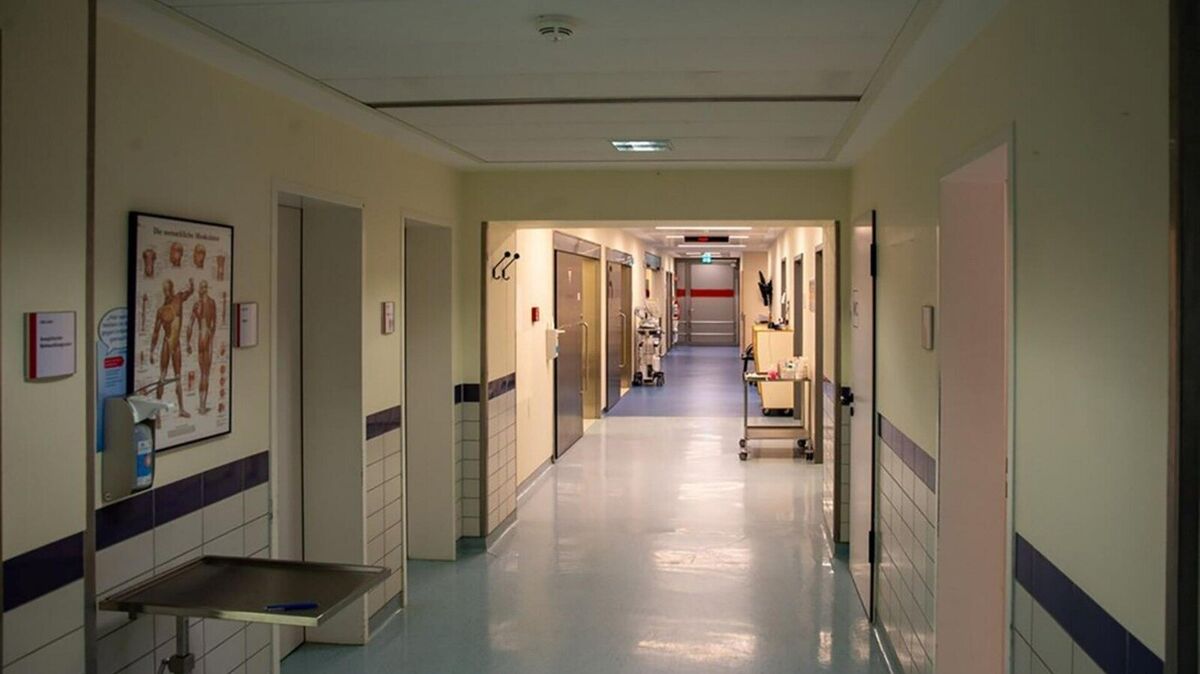 Im Meppener Krankenhaus konnte sich die falsche Ärztin erfolgreich für die Unfallchirurgie bewerben. Foto: Böckermann