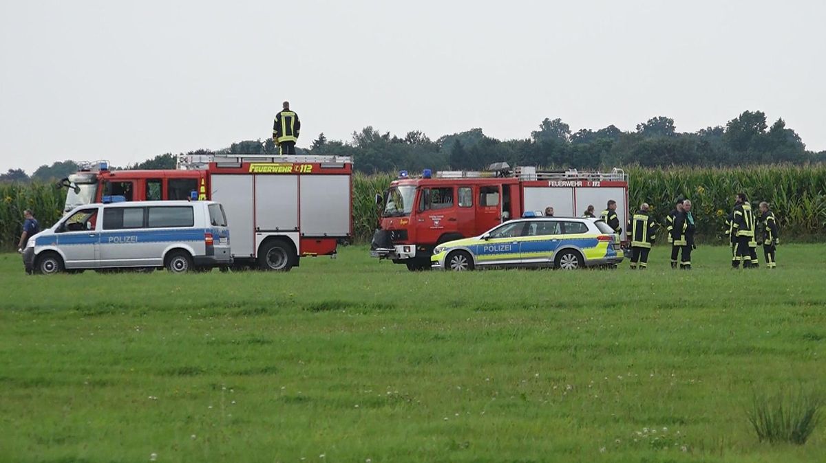 Ein 35-jähriger Fallschirmspringer aus dem Kreis Stade ist am Wochenende bei einem tragischen Unglück ums Leben gekommen. Foto: Nonstop News/dpa