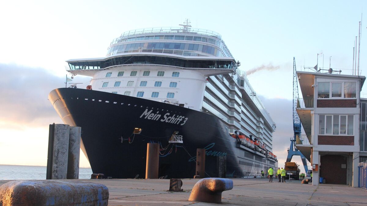 "Auch die 'Mein Schiff 3' hat gezeigt, was technisch geht und dass wir ein Standort mit Herz sind", sagt der Vorsitzende der Tourismuswirtschaftsgemeinschaft Norbert Plambeck. Foto: Sassen