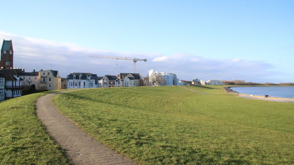Mehr Bänke in Grimmershörnbucht Cuxhaven? Warum der Schultheiß davon gar nichts hält