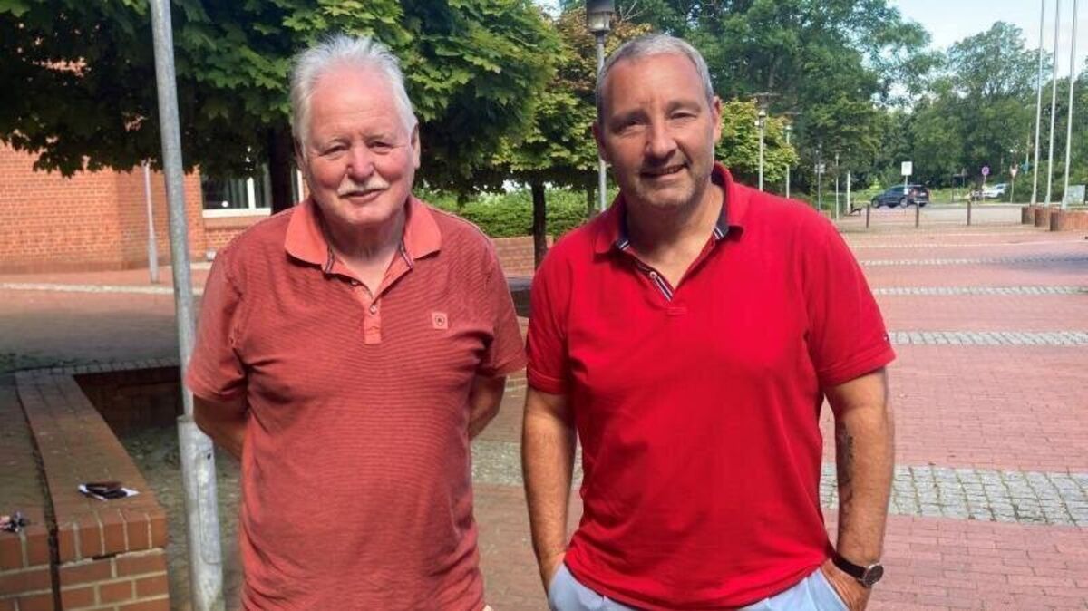 Reiner Blohm (Co-Trainer) und Holger Marx (Trainer) bildeten ein harmonisches Gespann beim TSV Geversdorf. Reiner Blohm wird dem TSV künftig als Betreuer zur Verfügung stehen. Foto: Witthohn